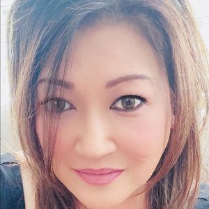 Meet your Posher, Eva